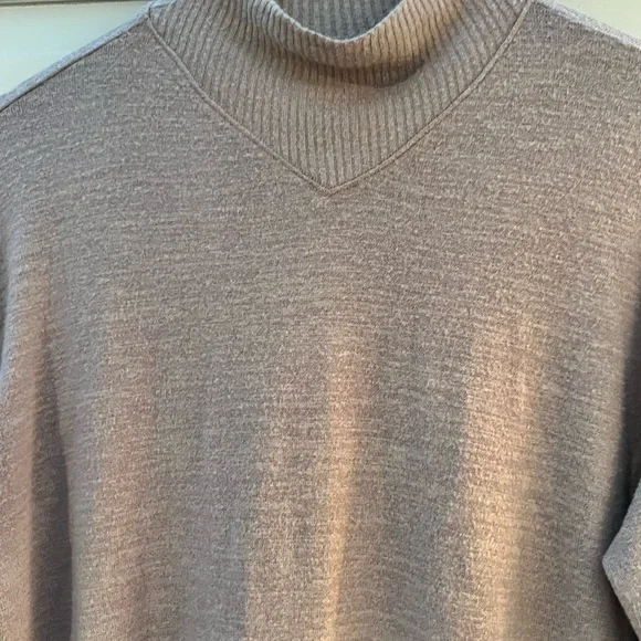 A&F tunic - Picture 3 of 4